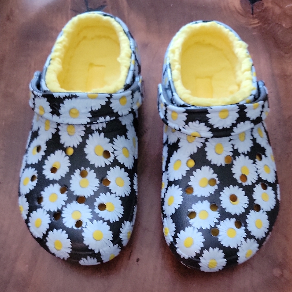 CROCS Black and Yellow Daisy